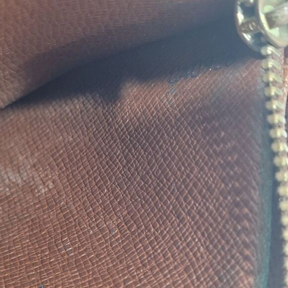 Authentic LOUIS VUITTON LV Vintage Monogram Sarah Wallet Envelope Leather 1996 - Picture 7 of 15